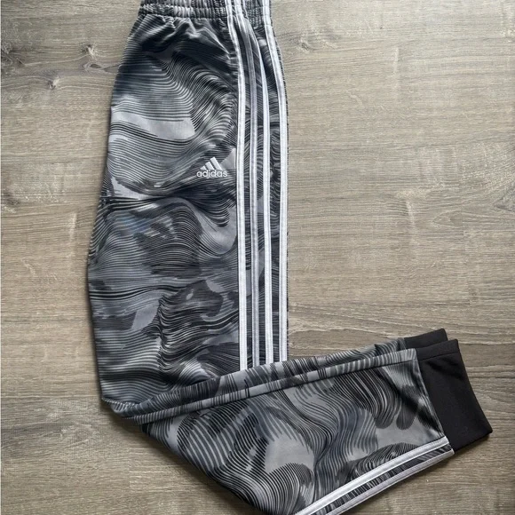 Adidas Boys Gray, Black and White Wave Joggers Youth M (note measurements) - Picture 1 of 5
